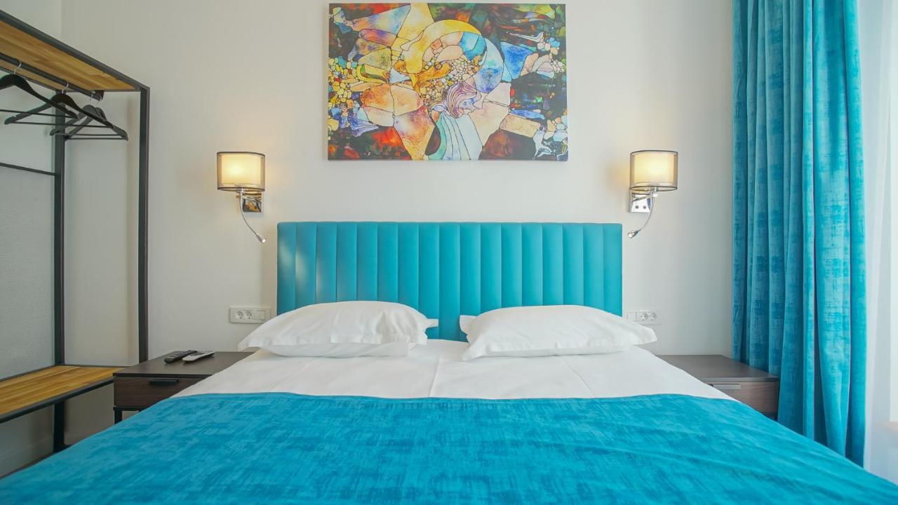 Zoom Rooms Brasov Bagian luar foto