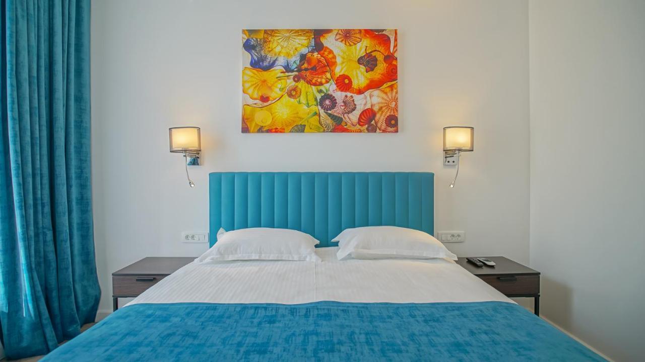 Zoom Rooms Brasov Bagian luar foto
