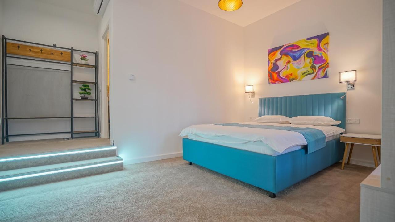 Zoom Rooms Brasov Bagian luar foto