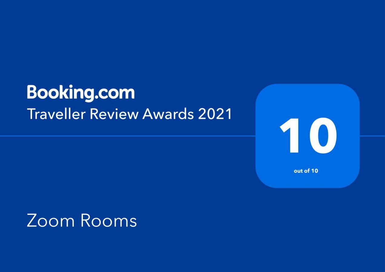 Zoom Rooms Brasov Bagian luar foto